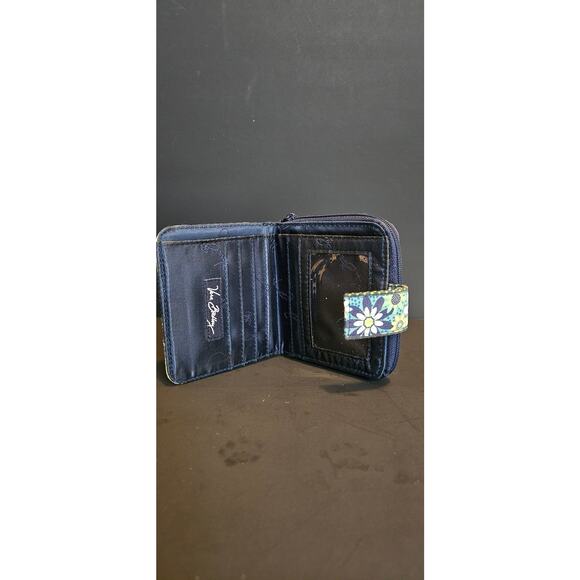 Vera Bradley Bifold Wallet Zip Coin Daisy Daisy Retired - Picture 3 of 5